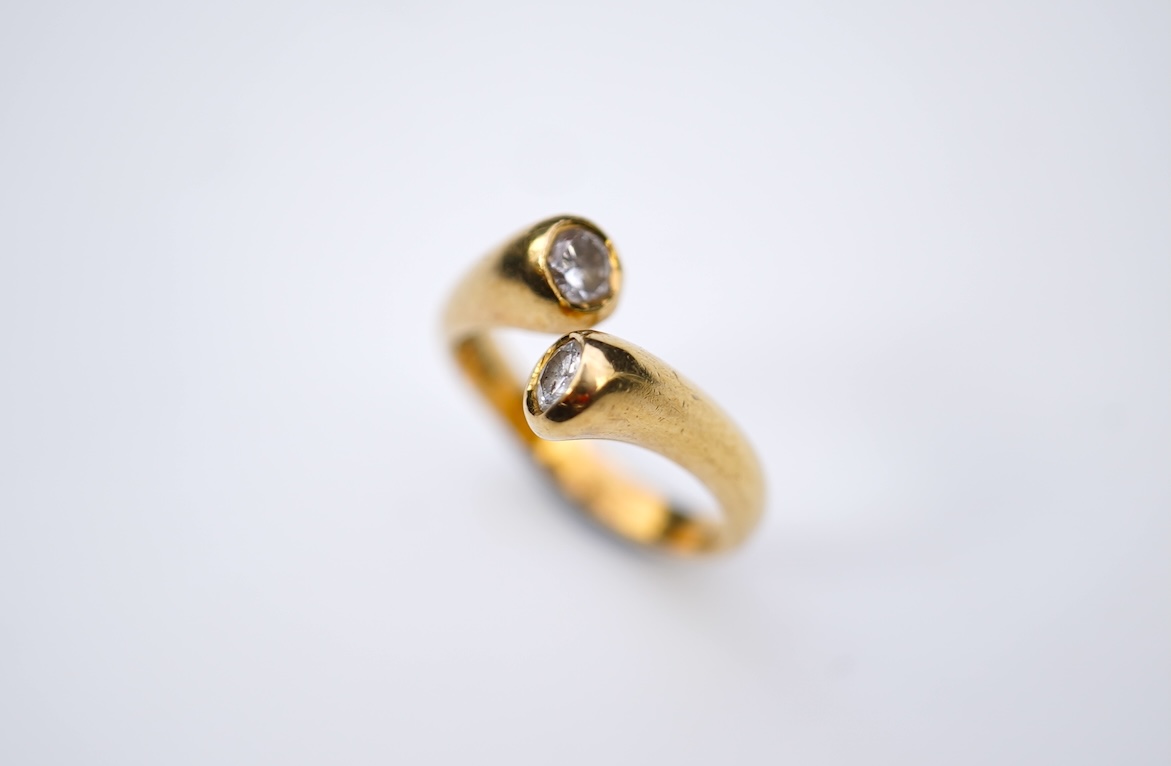 A diamond torque ring